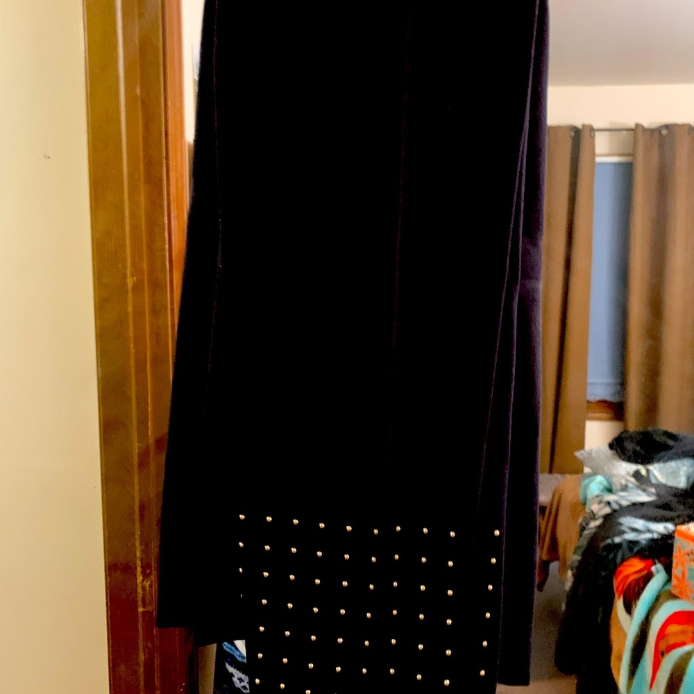 Woman’s Lane Bryant Leggings with gold colored beads on the bottom of legs